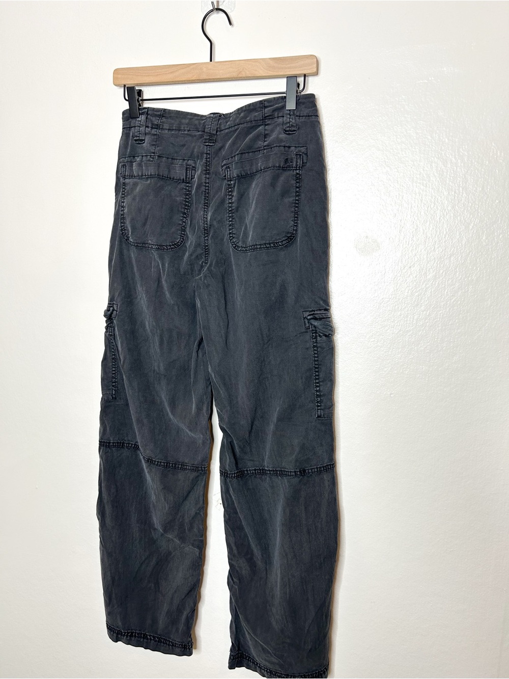 American Eagle Outfitters Womens Wide Leg Utility Cargo Pants Grey 2 - Picture 6 of 8